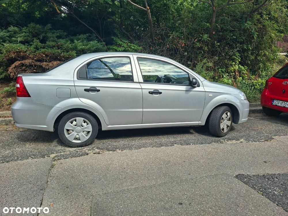 Chevrolet Aveo - 3