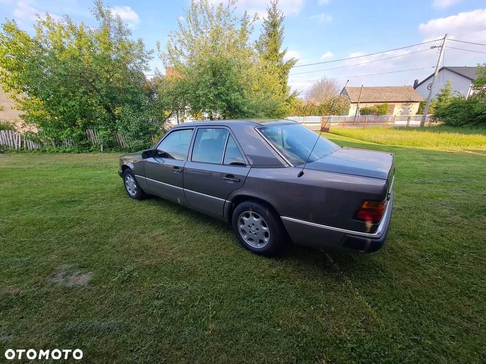 Mercedes-Benz W124 (1984-1993) - 3