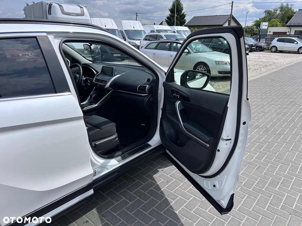 Mitsubishi Eclipse Cross 1.5 T GPF Intense Plus CVT 4WD - 36