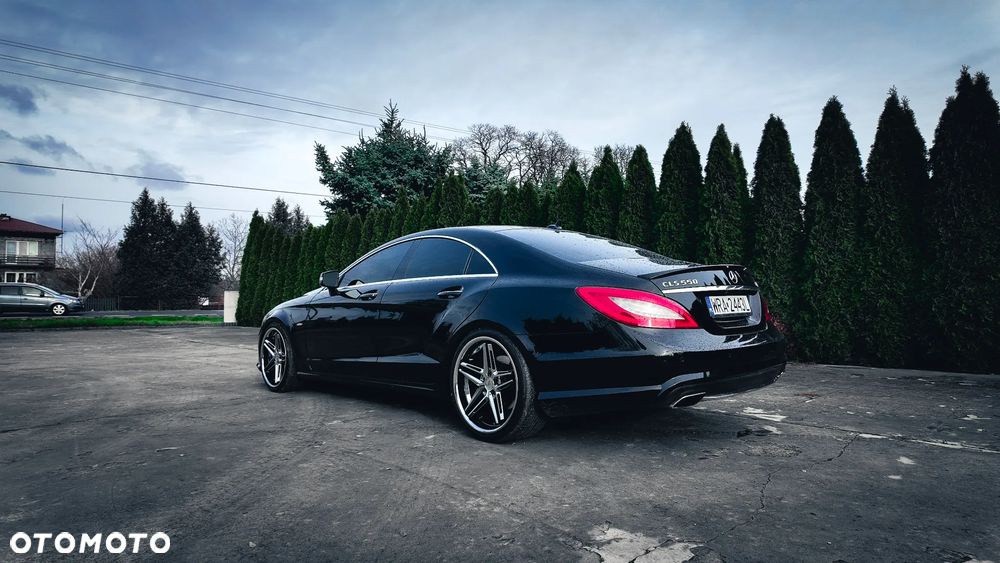 Mercedes-Benz CLS - 2