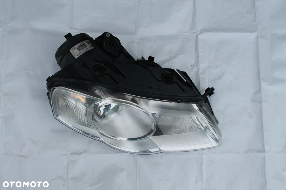 VW PASSAT B6 3C LAMPA PRAWA PRZÓD 3C0941006S - 4