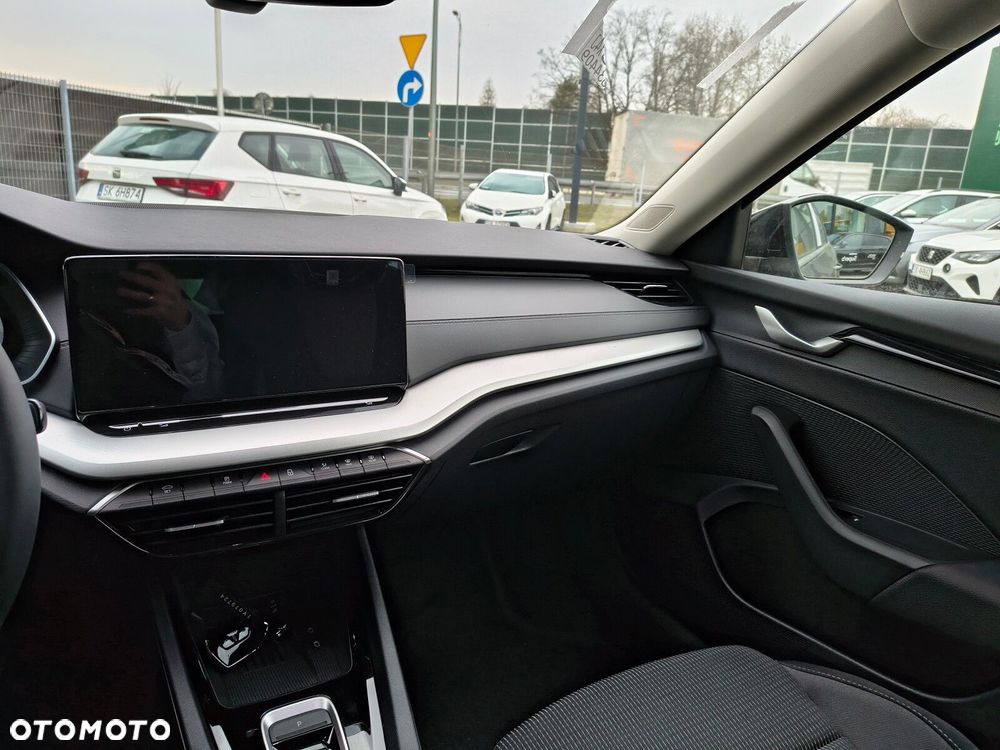 Skoda Octavia 2.0 TDI Selection DSG - 21