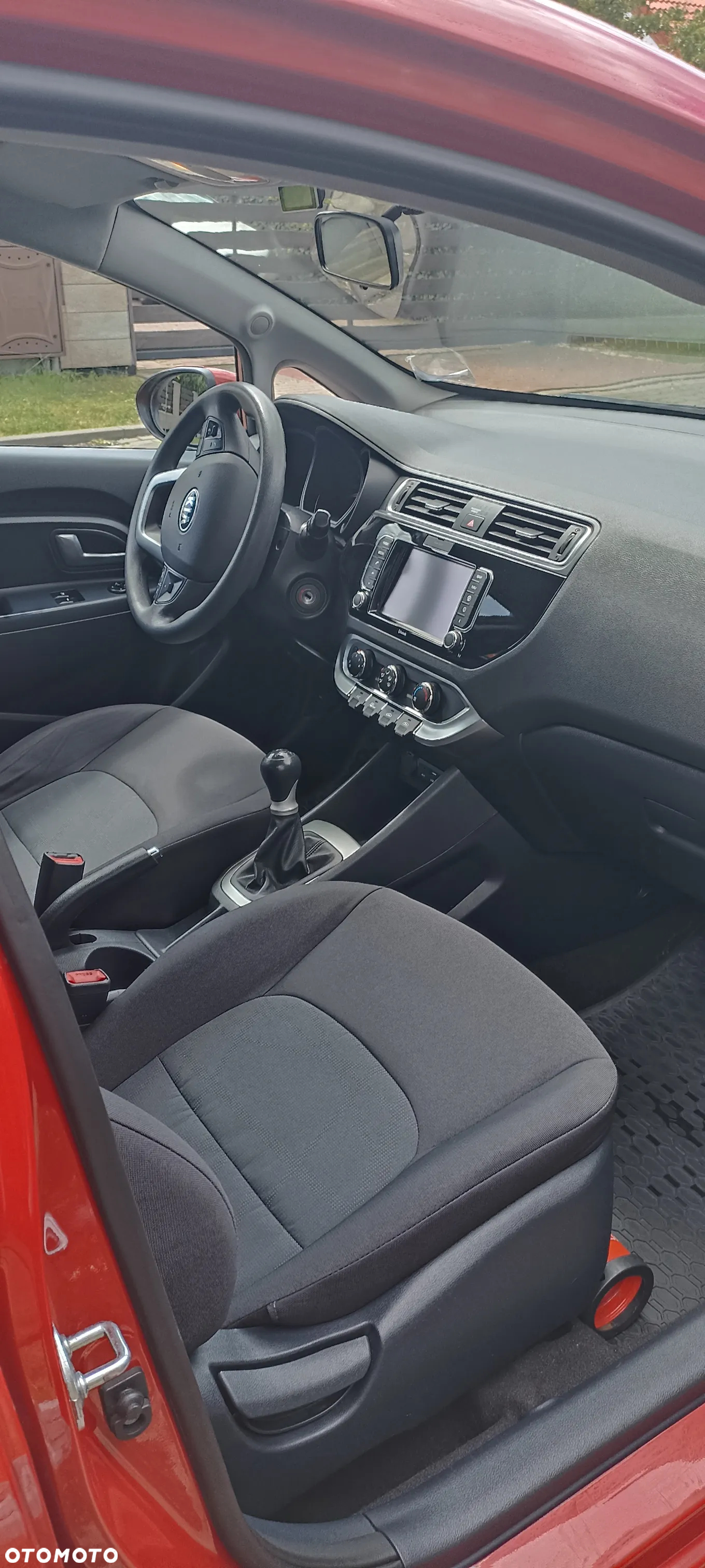 Kia Rio 1.2 M - 14