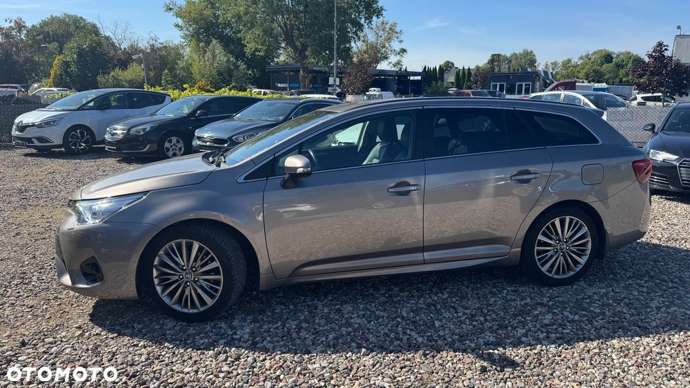 Toyota Avensis Touring Sports 1.8 Multidrive S Executive - 6