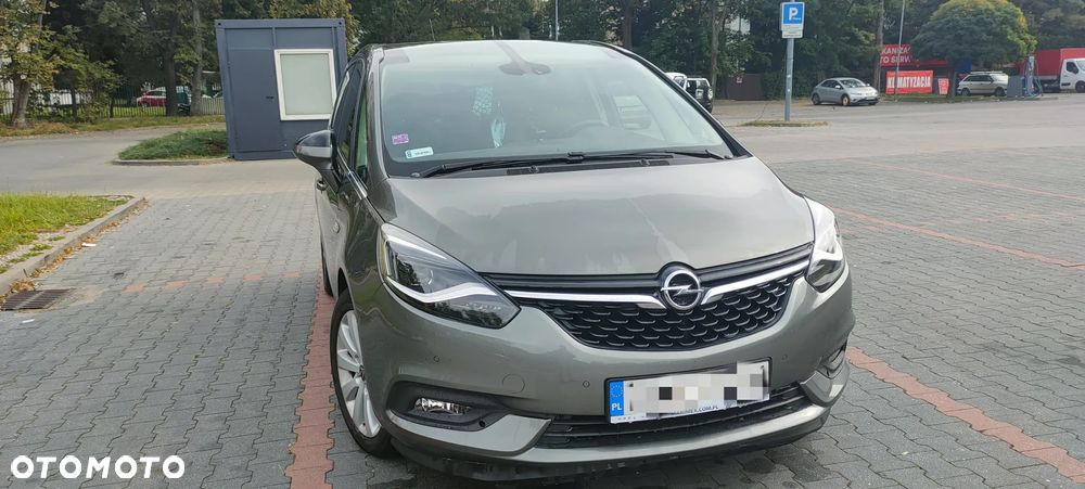 Opel Zafira - 1