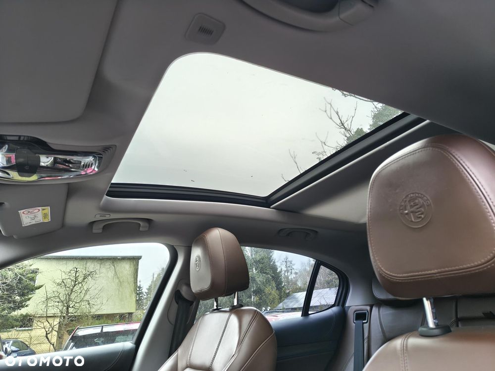 Alfa Romeo Stelvio 2.2 16V AT8 Q4 Intensa - 11