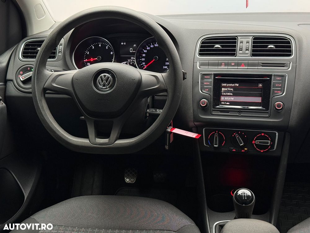 Volkswagen Polo - 7