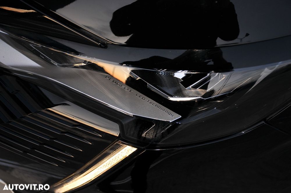 Peugeot 3008 PureTech 130 Stop & Start GPF EAT8 Active Pack - 33