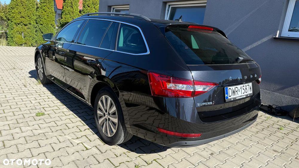 Skoda Superb 2.0 TDI SCR Ambition DSG - 37