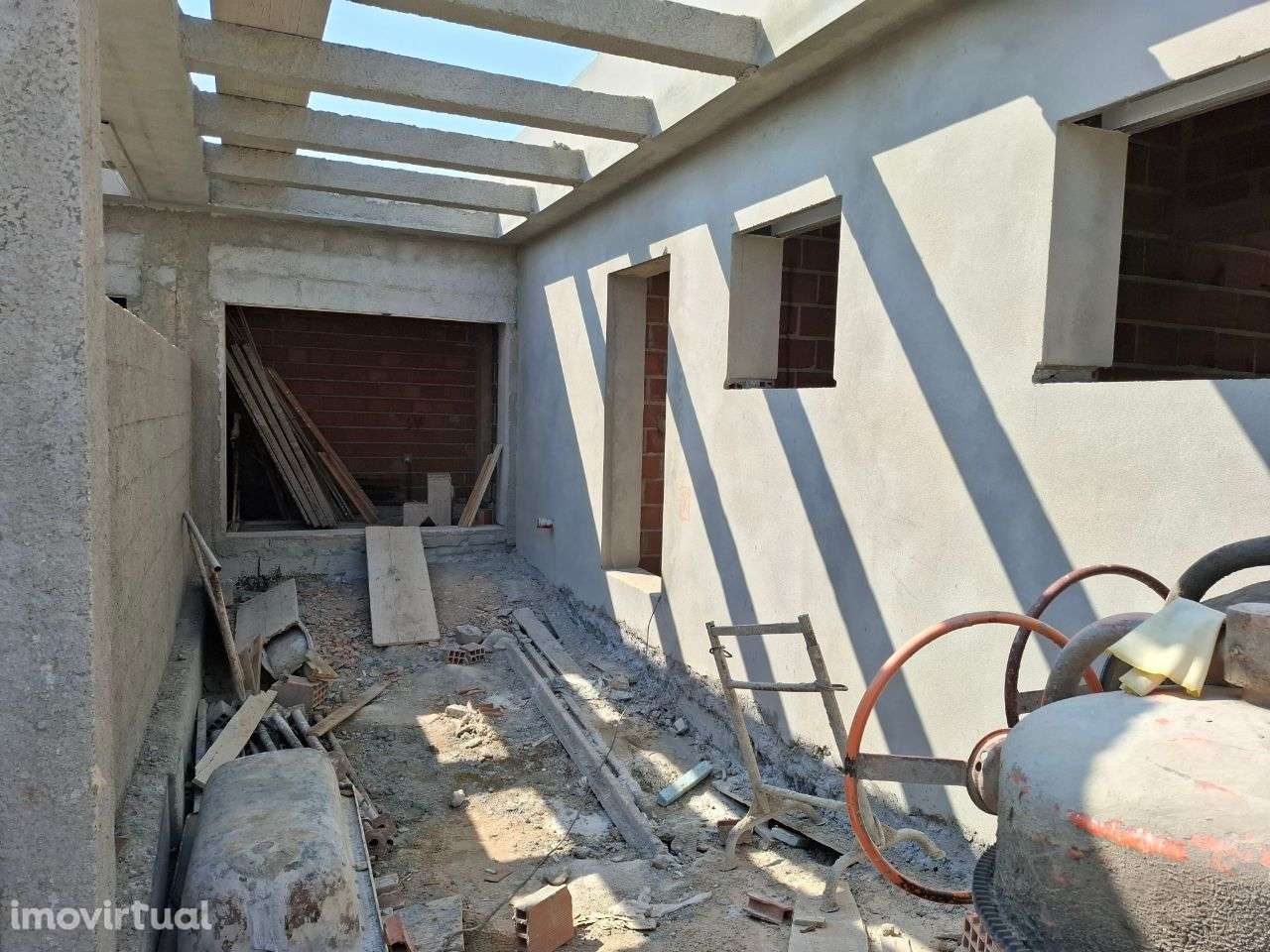 Excelente moradia Isolada Térrea T3+1 e Piscina. - Grande imagem: 2/8