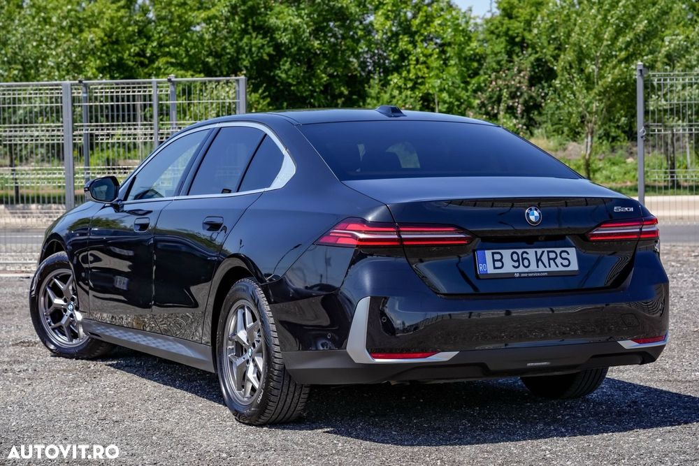 BMW Seria 5 520i AT MHEV - 17