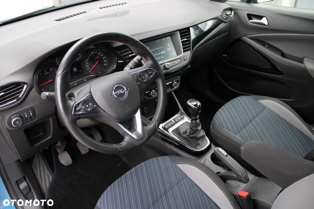Opel Crossland X - 9