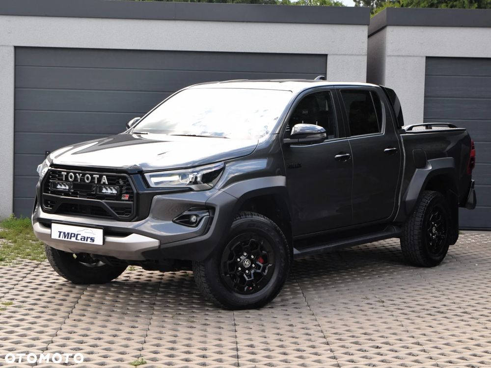 Toyota Hilux 2.8 D-4D Double Cab GR Sport II 4x4 - 2