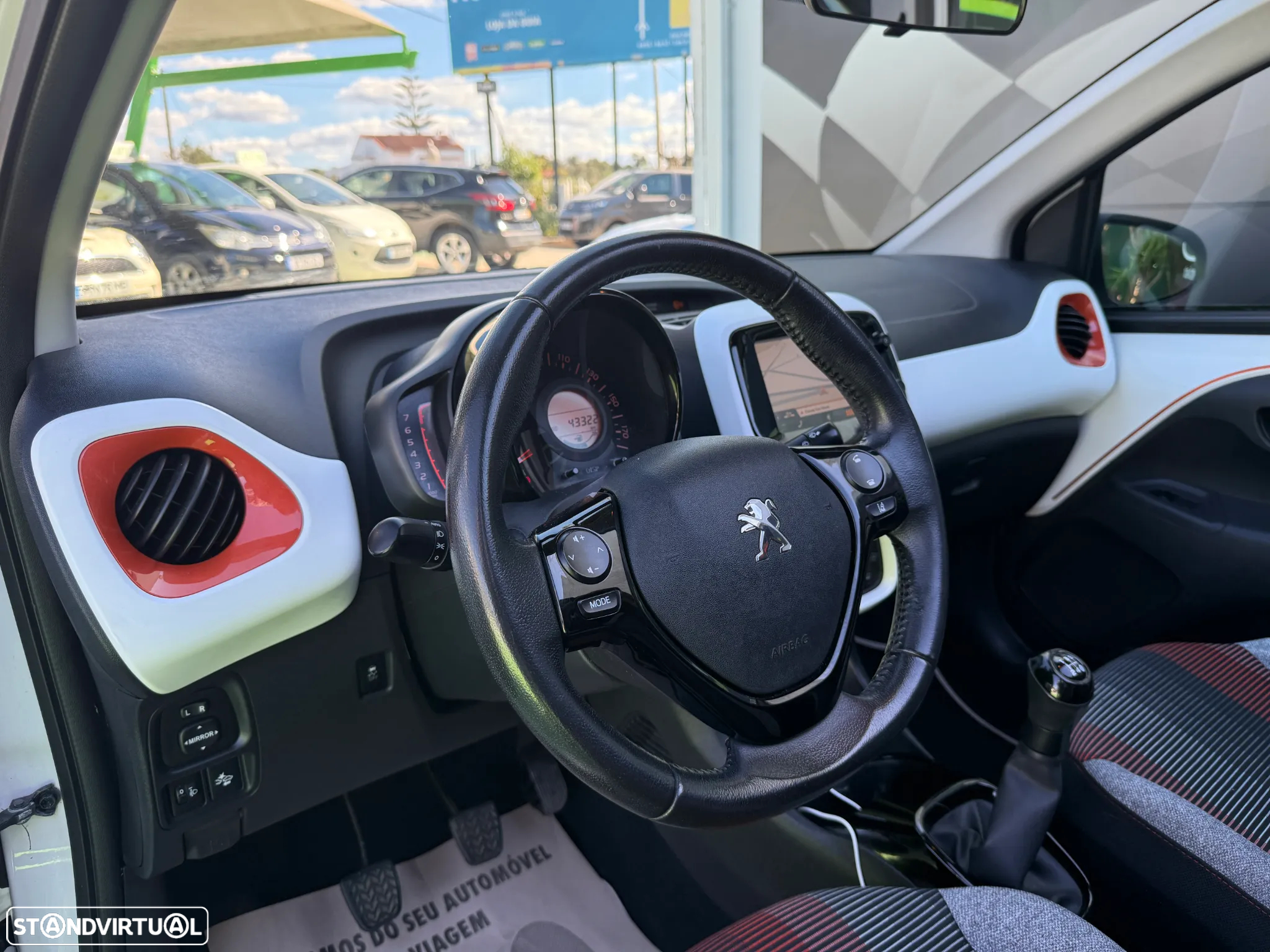 Peugeot 108 1.2 PureTech Top! Roland Garros - 20
