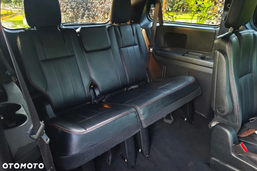 Dodge Grand Caravan 3.6 R/T - 9