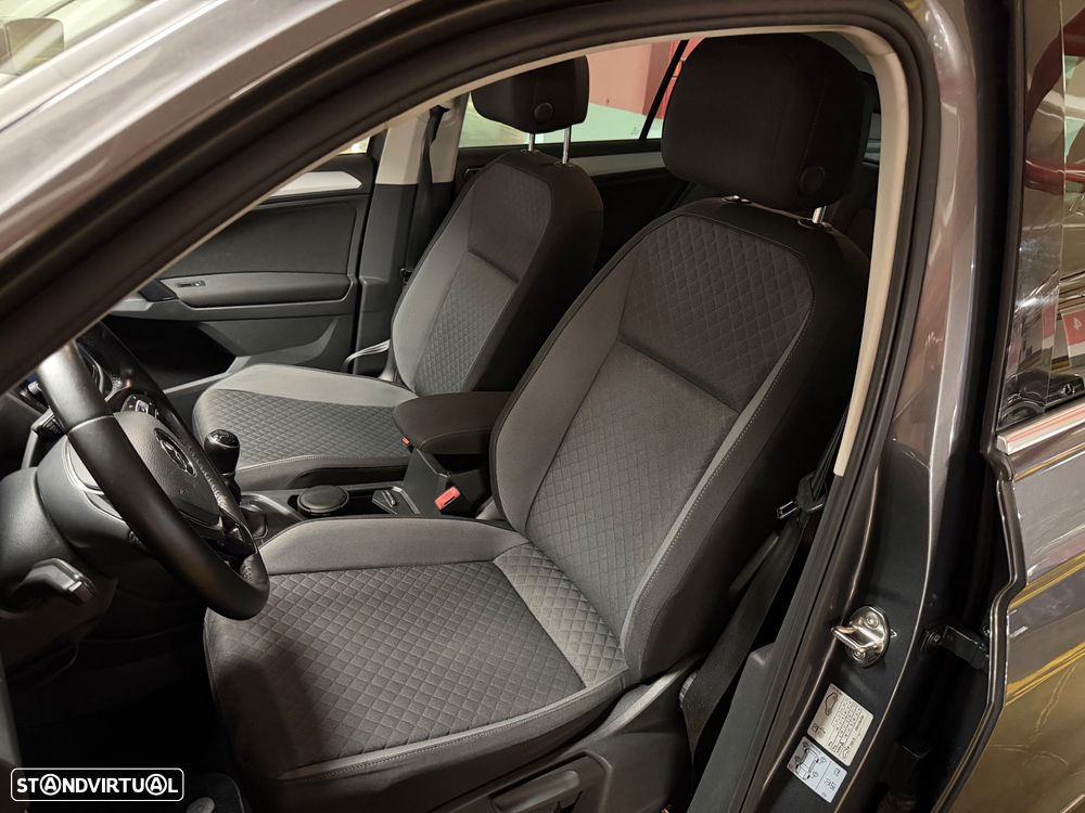 VW Tiguan 1.6 TDI Confortline - 6