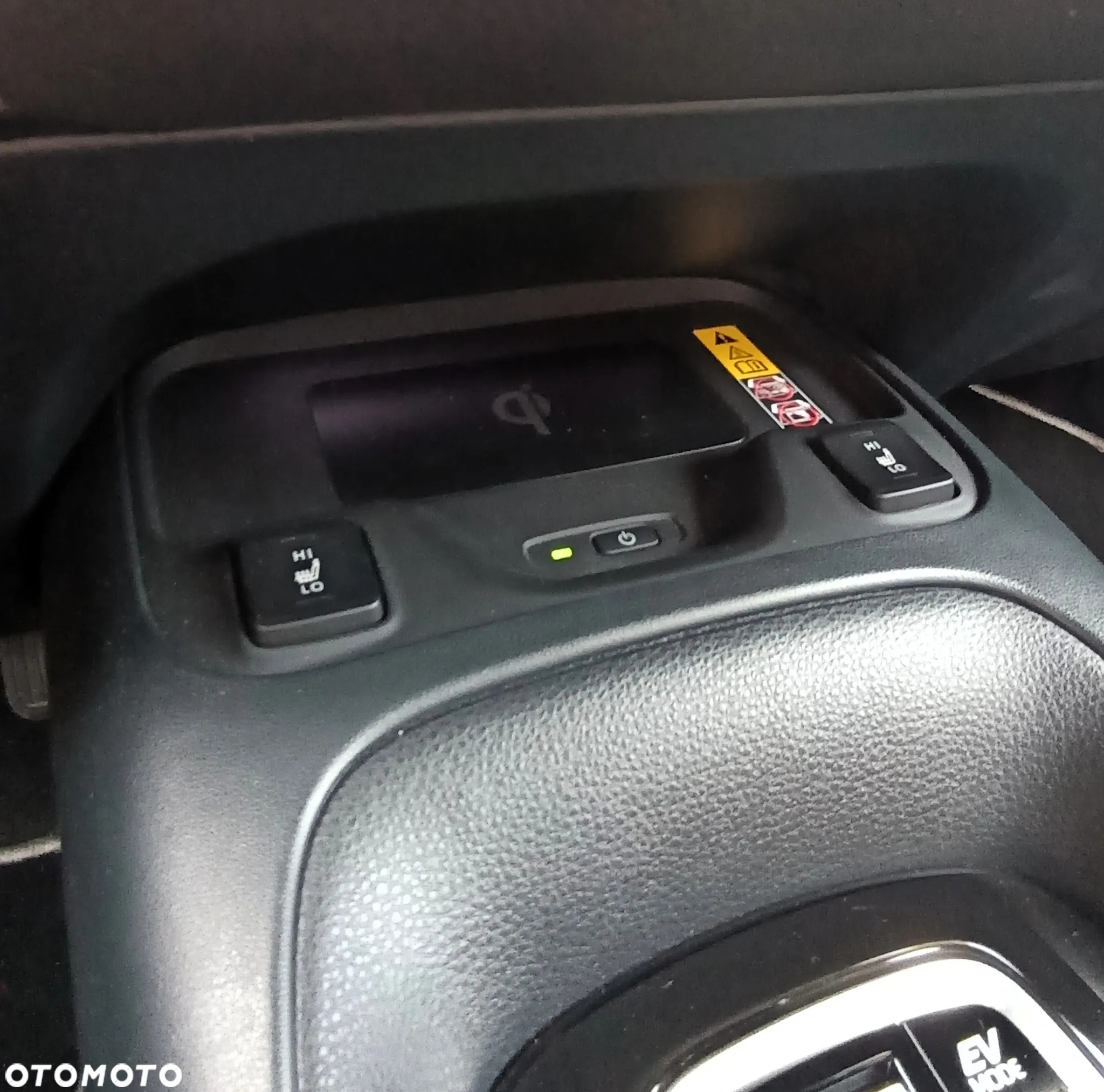 Toyota Corolla 1.8 Hybrid Style - 24