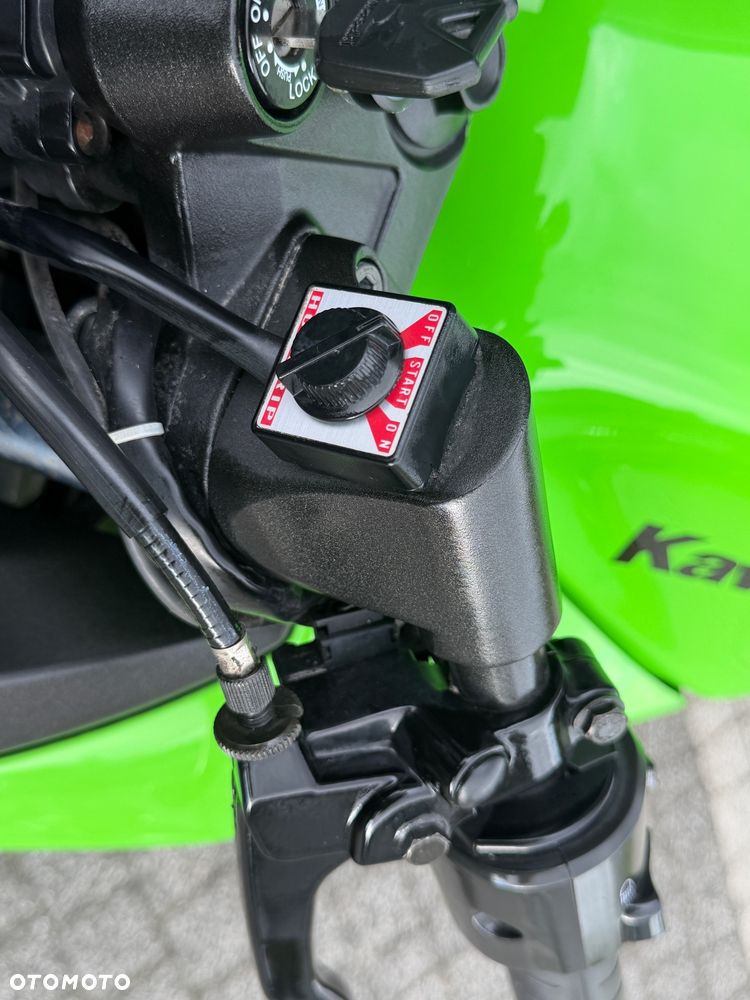 Kawasaki Ninja 250R - 17