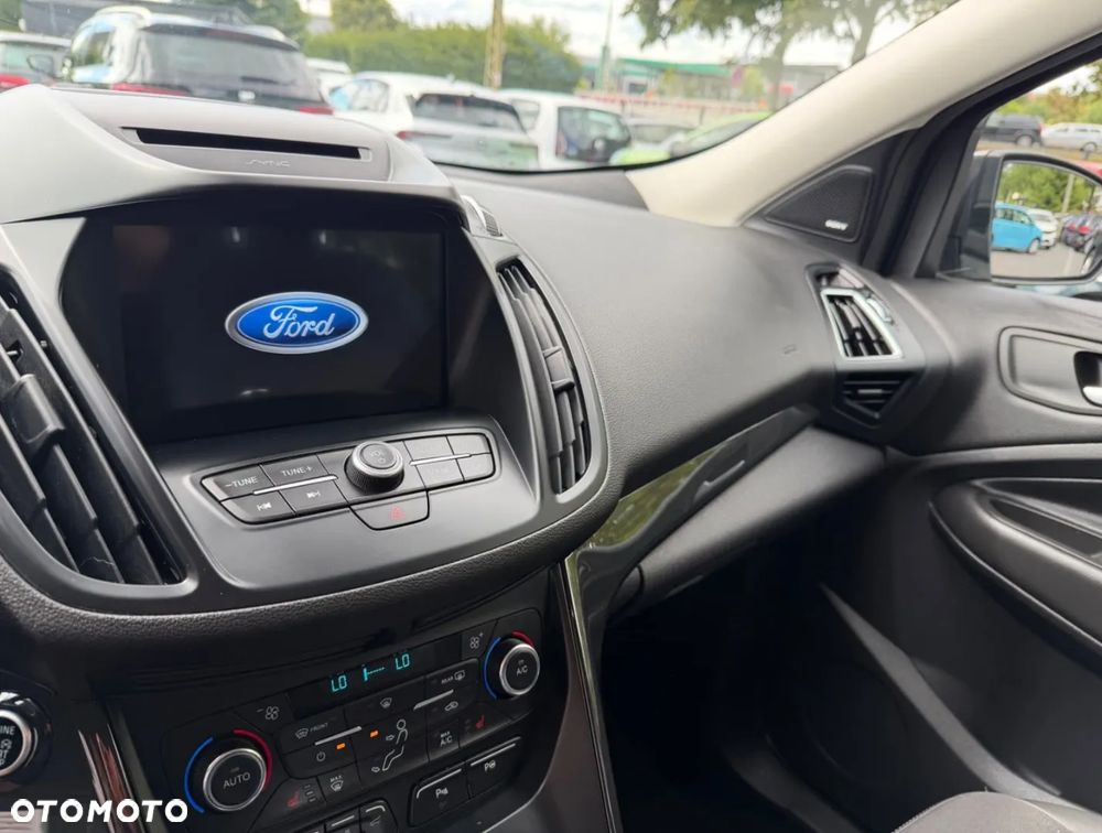 Ford Kuga 2.0 TDCi 4x2 Titanium - 21