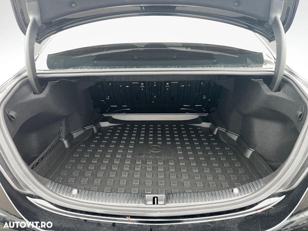 Mercedes-Benz C - 13