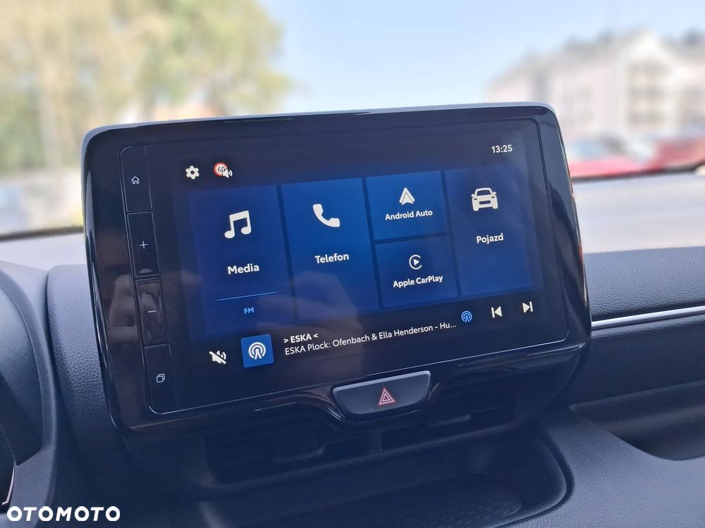 Toyota Yaris Hybrid 1.5 Style - 17