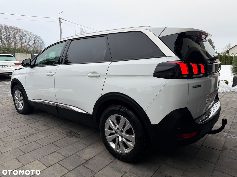 Peugeot 5008 - 5