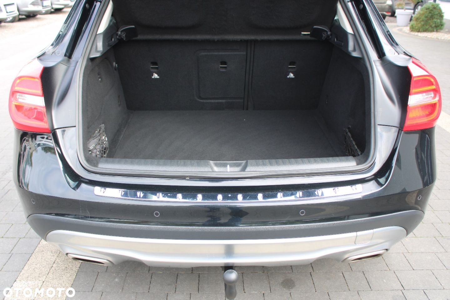 Mercedes-Benz GLA - 14