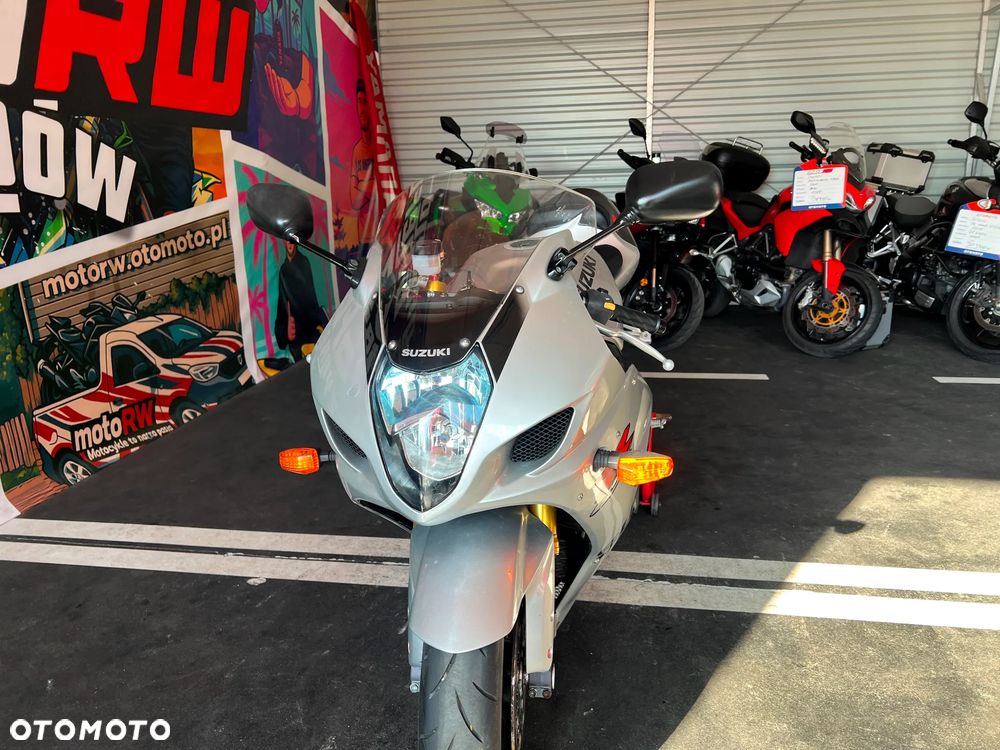 Suzuki GSX-R - 19
