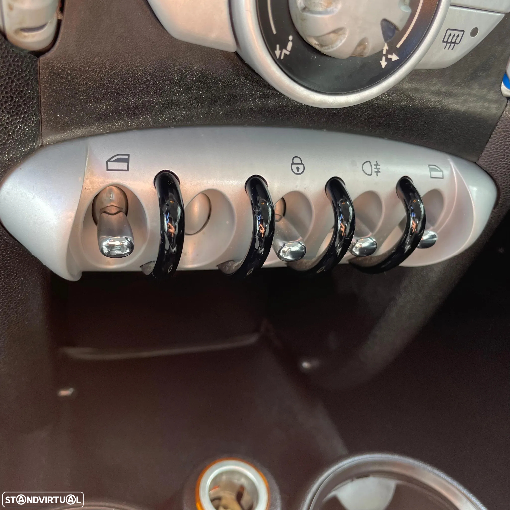 MINI 3 Portas Cooper D - 20