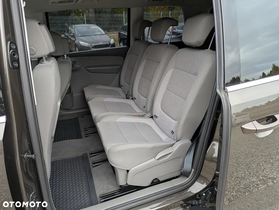 Volkswagen Sharan 2.0 TDI DSG (BlueMotion Technology) Comfortline - 25