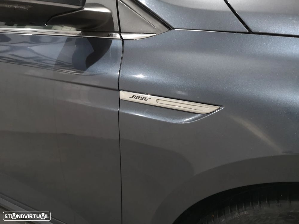 renault megane-sport-tourer ver-1-5-blue-dci-bose-edition-edc - 14