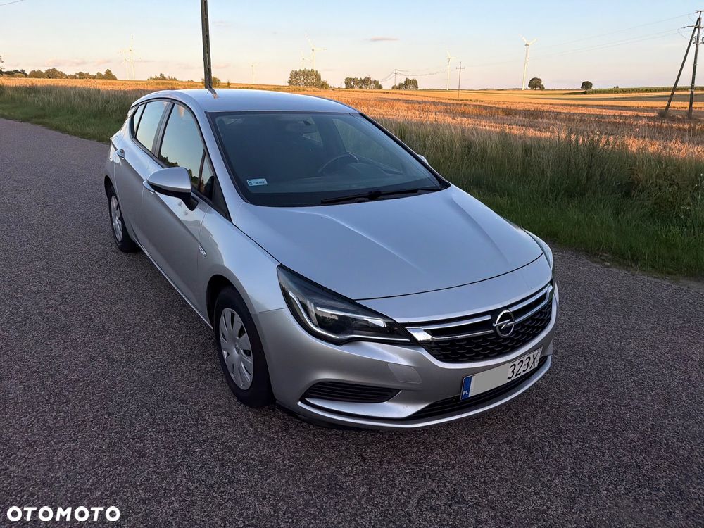 Opel Astra 1.6 CDTI Essentia - 15