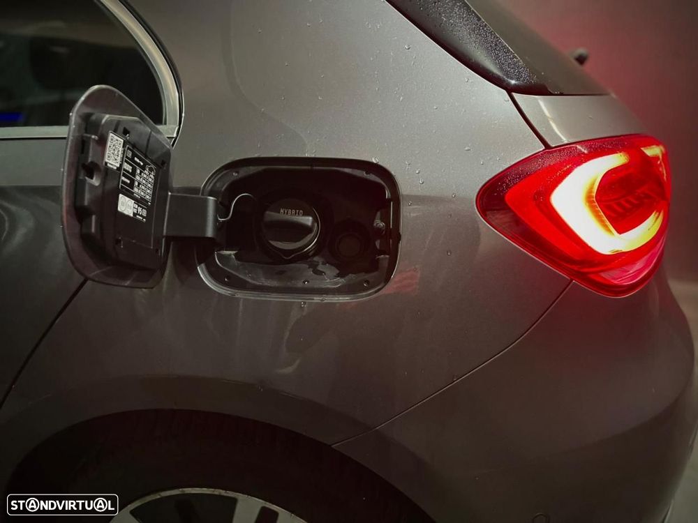 Mercedes-Benz A 250 e - 26