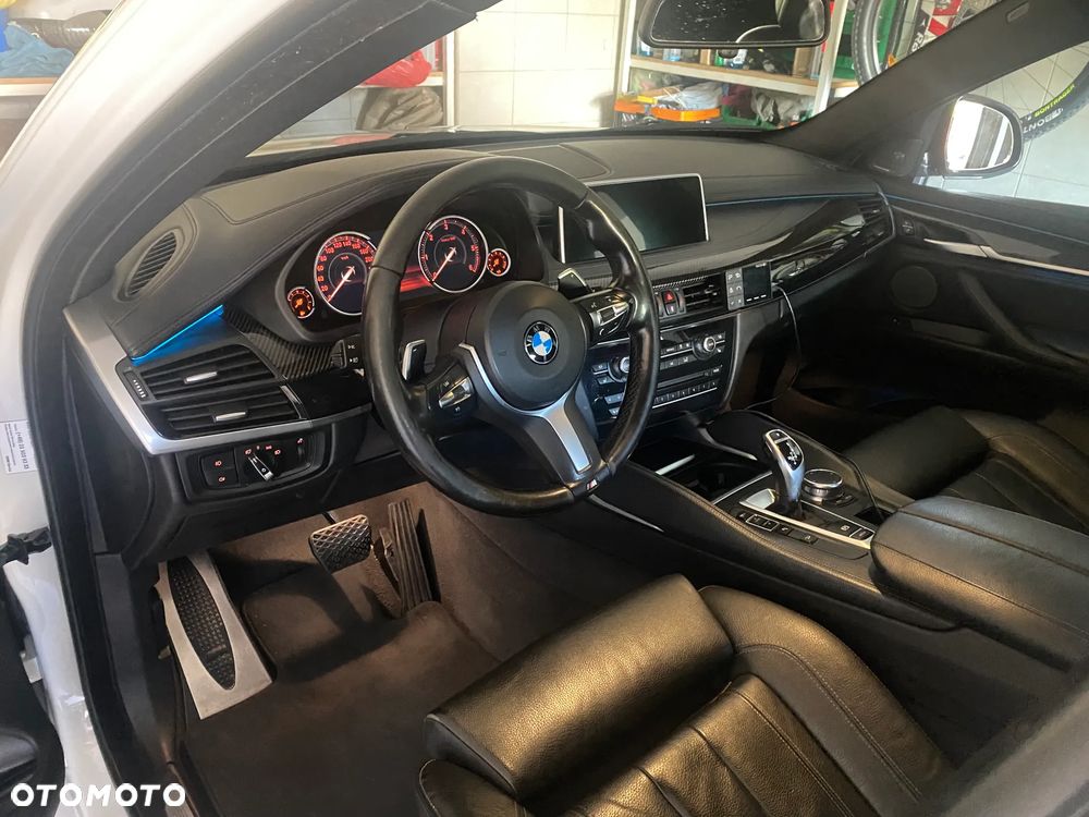 BMW X6 xDrive30d - 9