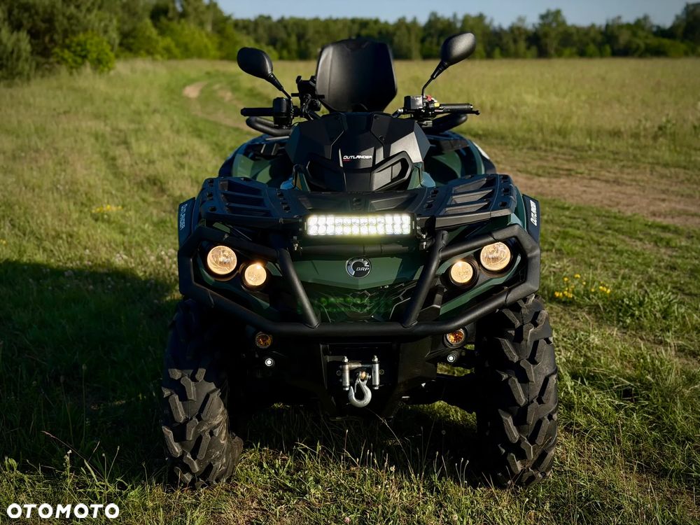 Can-Am Outlander Max - 8