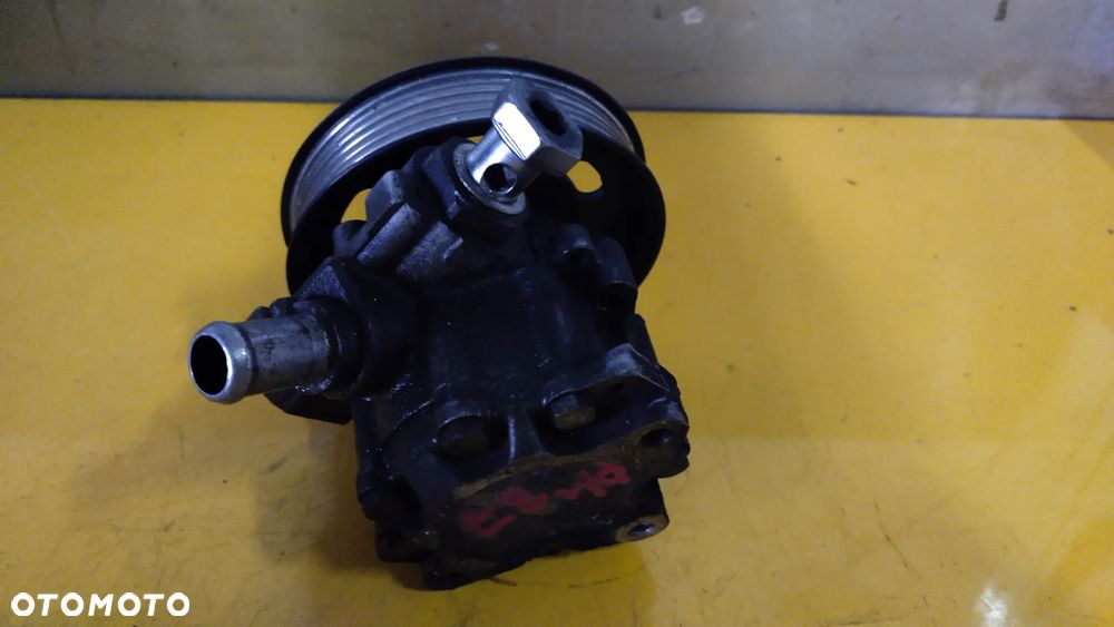 VW POMPA WSPOMAGANIA  038145255B - 3