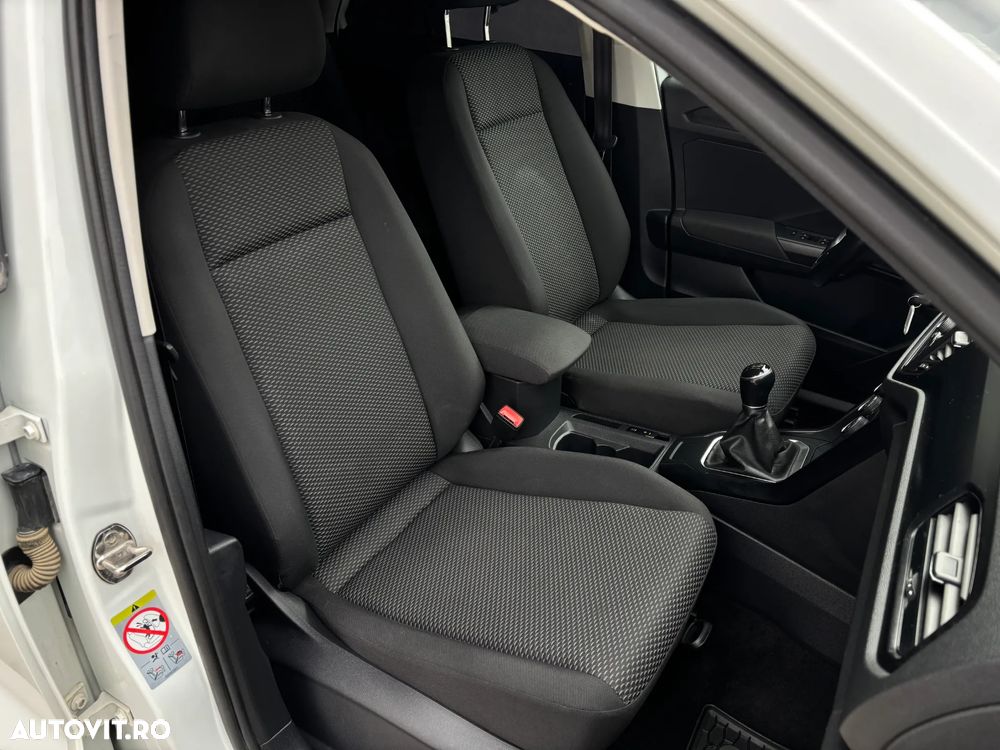 Volkswagen T-ROC - 29