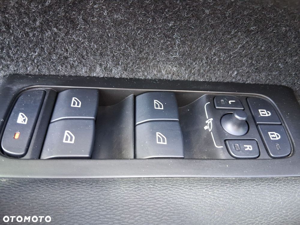 Volvo XC 40 - 20