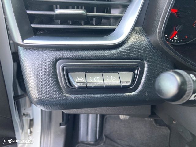 Renault Clio TCe 90 EVOLUTION - 16