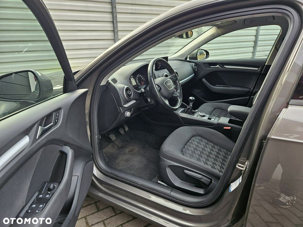 Audi A3 Sportback 1.4 TFSI Attraction - 6