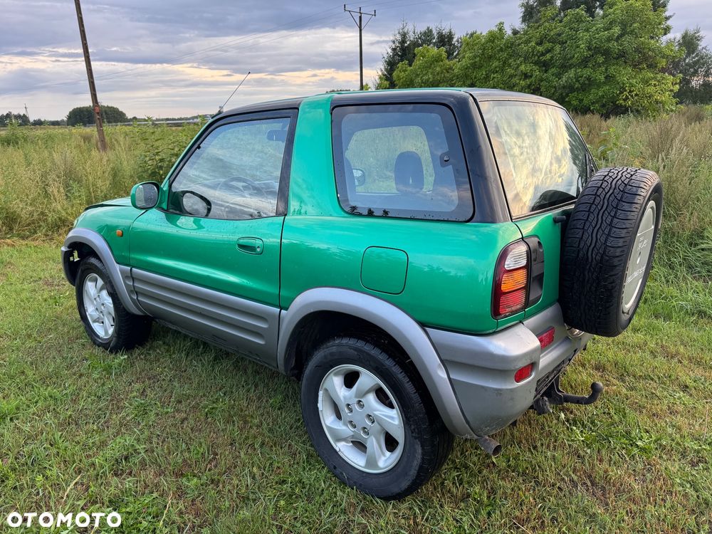 Toyota RAV4 2.0 Special - 4