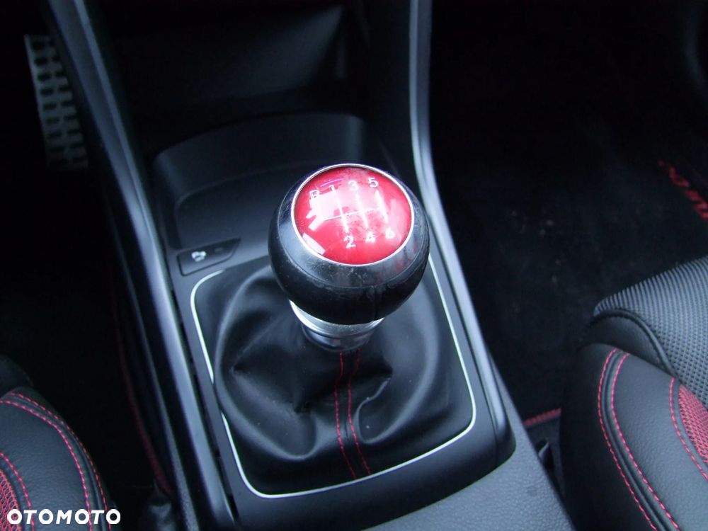 Hyundai i30 1.6 T GDI Turbo - 15