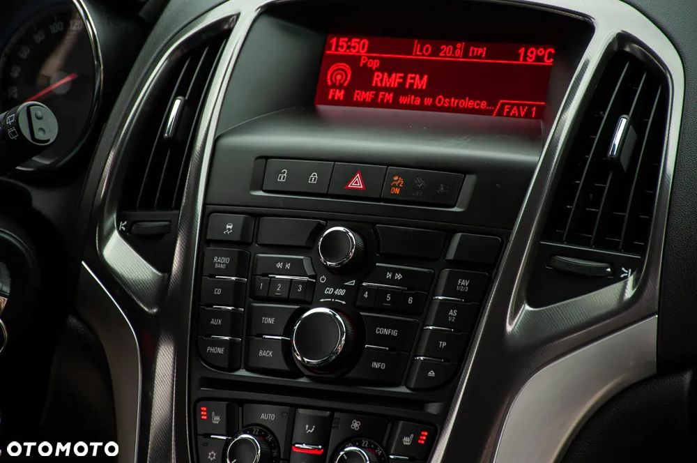 Opel Astra 1.6 Turbo Edition - 23