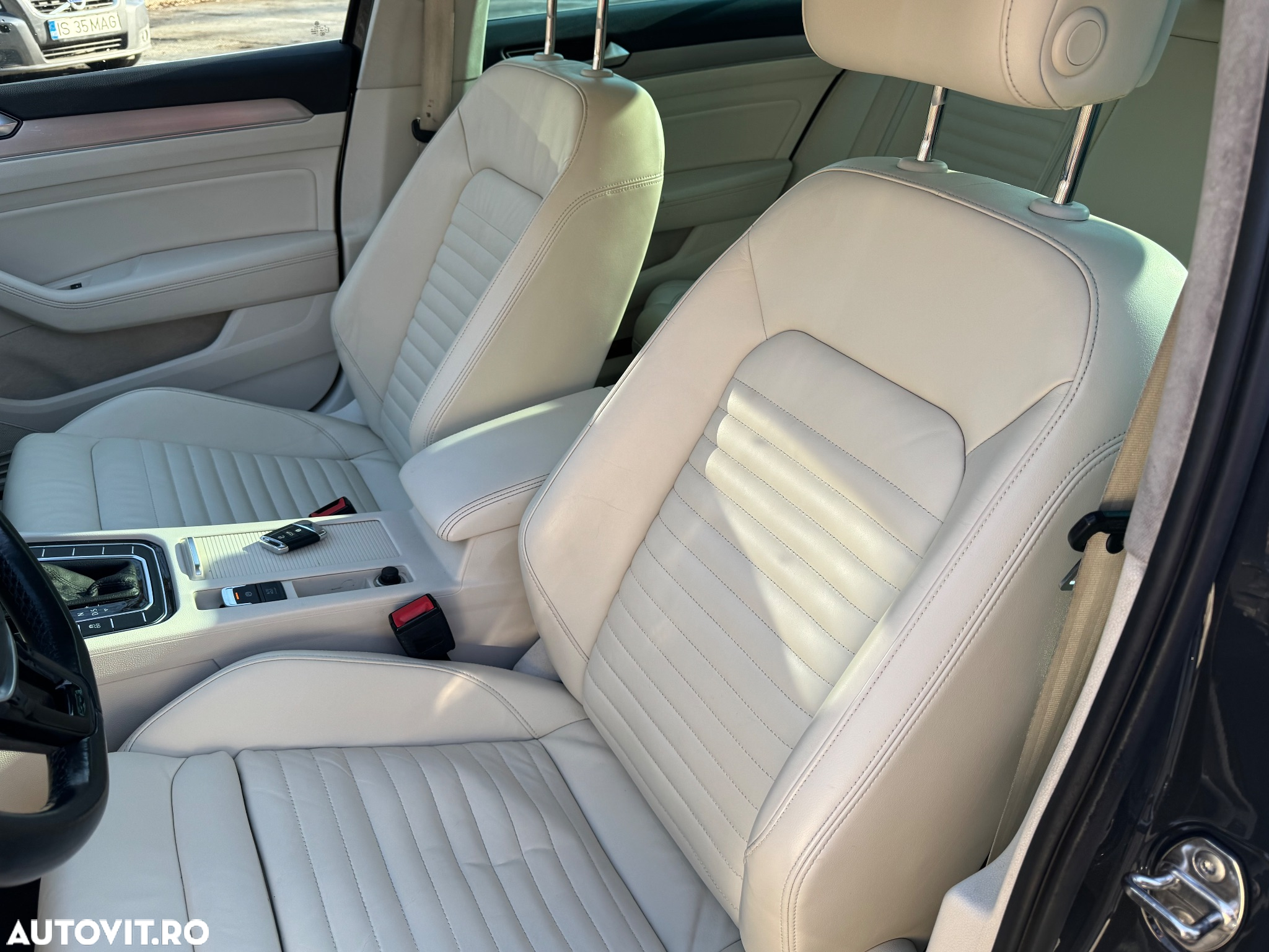 Volkswagen Passat 2.0 TDI DSG 4Motion Highline - 9