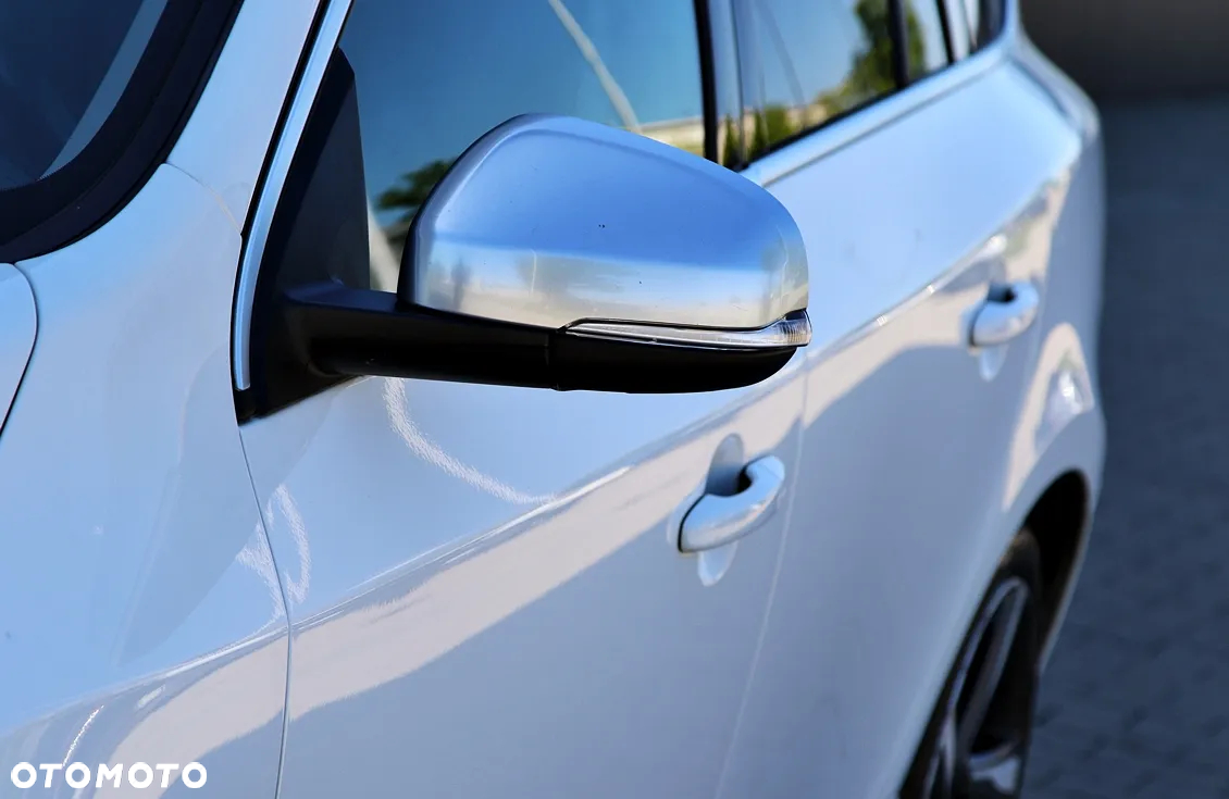 Volvo V60 2.0T R-Design - 5