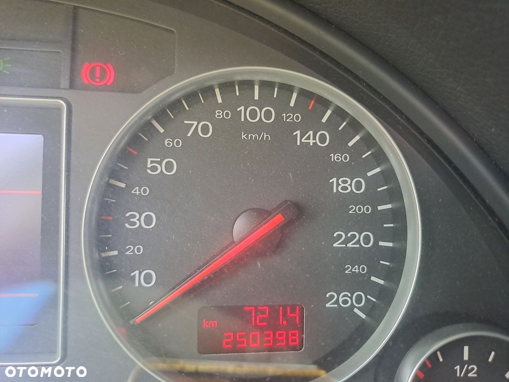 Audi A4 Avant - 5