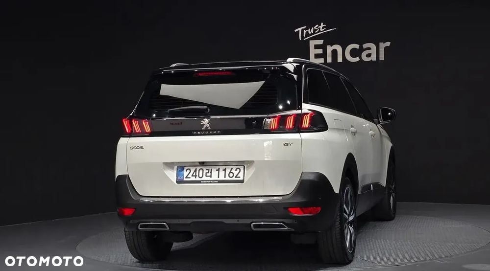Peugeot 5008 - 3