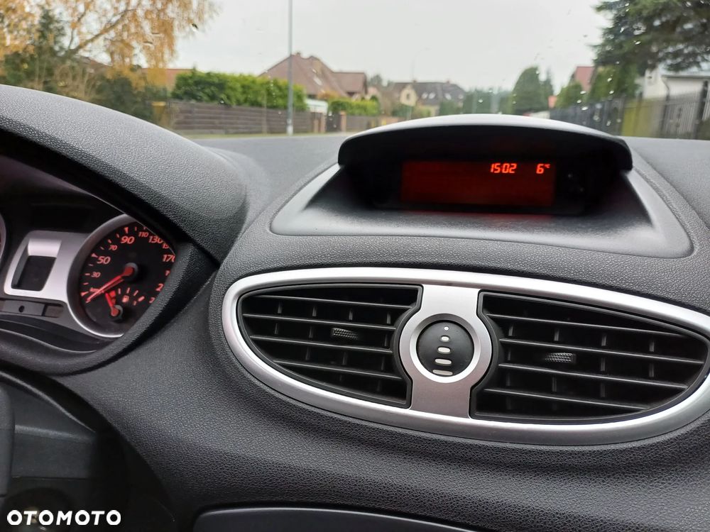 Renault Clio 1.5 dCi Alize - 27