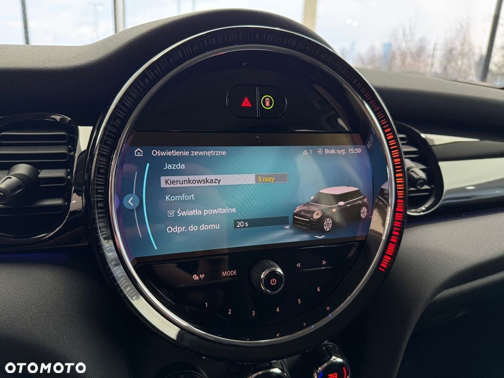 MINI Cooper Standard - 32