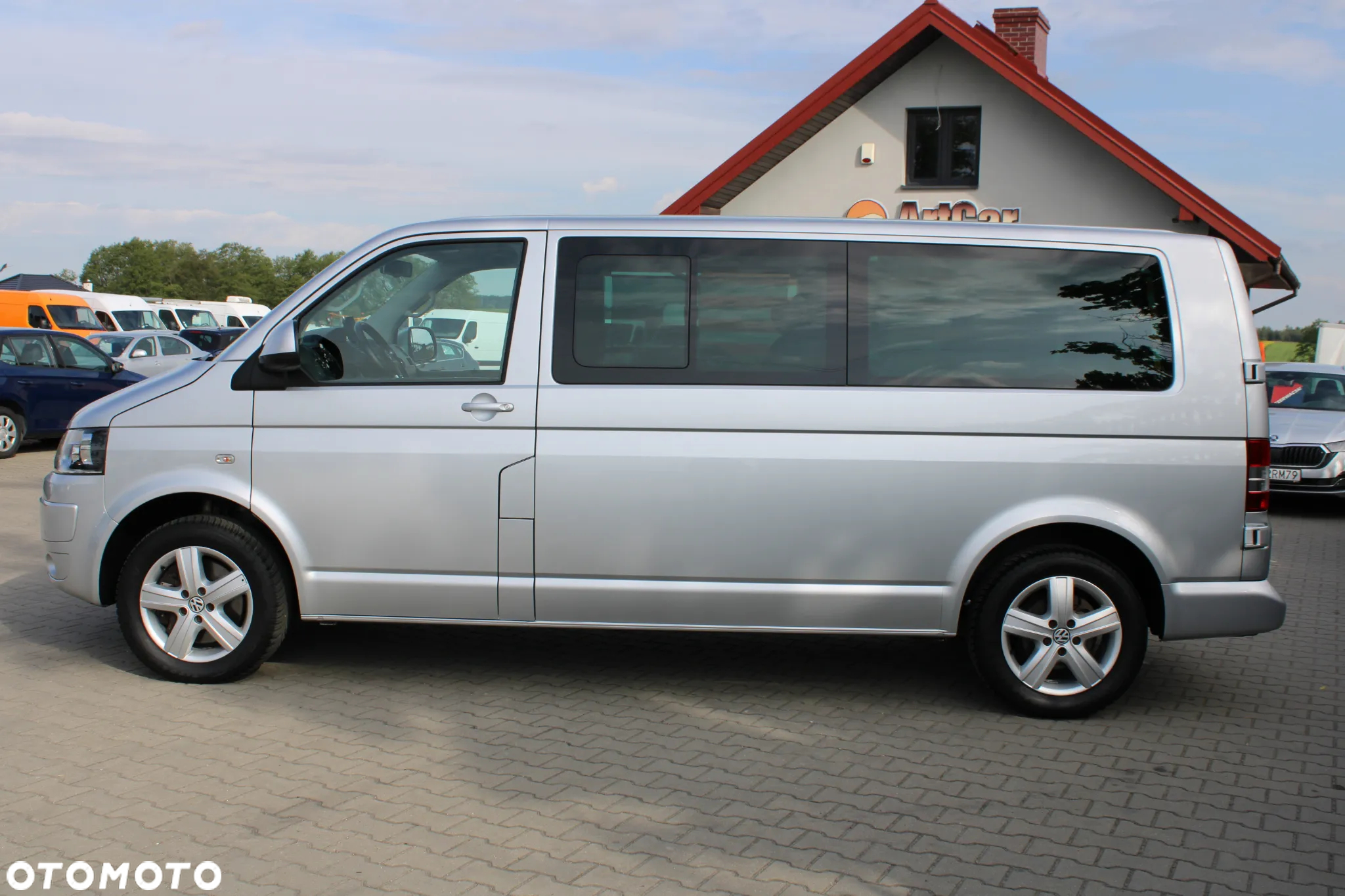 Volkswagen Caravelle - 5